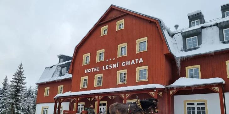 Rodinný hotel v Jizerkách: wellness, herňa aj minigolf, možnosť raňajok