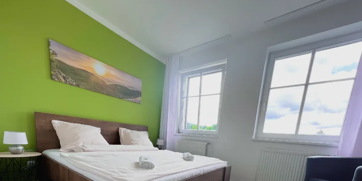 Novo zrekonštruovaný hotel na hranici Šumavy: izba alebo apartmán