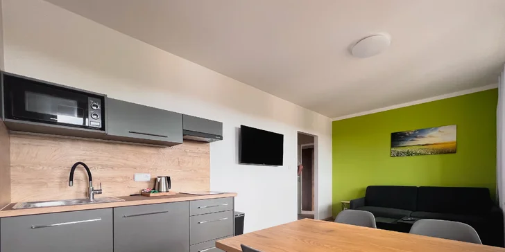 Novo zrekonštruovaný hotel na hranici Šumavy: izba alebo apartmán