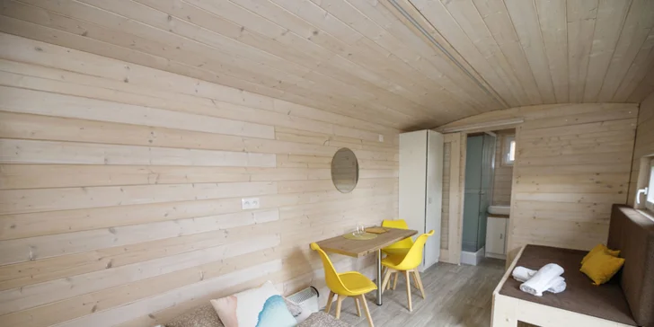 Za romantikou a relaxom: pobyt v rezorte Vigvam s polpenziou, wellnessom a ochutnávkou vína