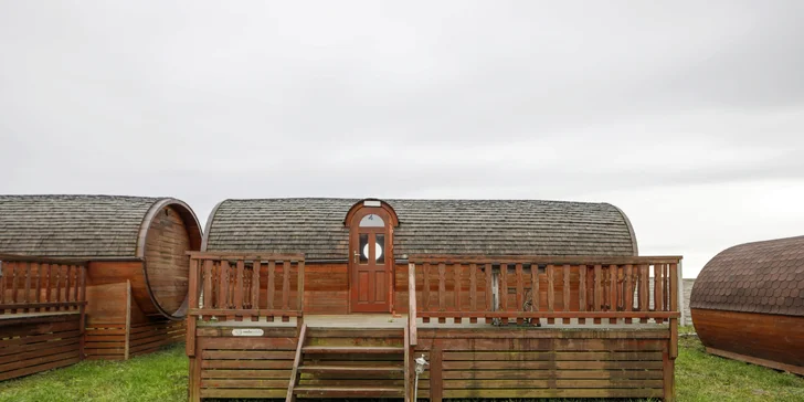 Za romantikou a relaxom: pobyt v rezorte Vigvam s polpenziou, wellnessom a ochutnávkou vína