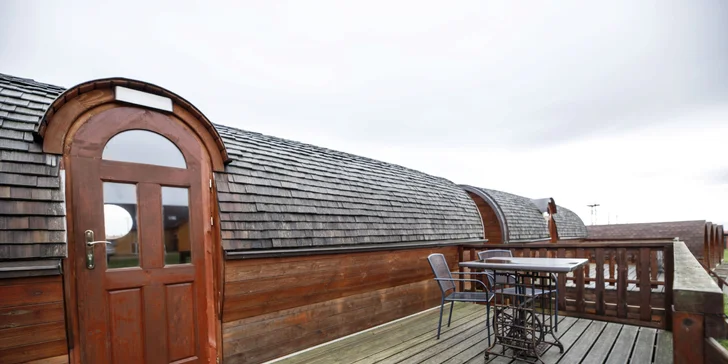 Za romantikou a relaxom: pobyt v rezorte Vigvam s polpenziou, wellnessom a ochutnávkou vína