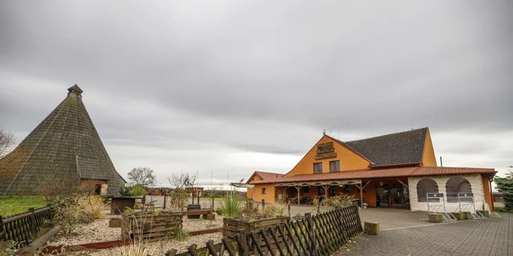 Za romantikou a relaxom: pobyt v rezorte Vigvam s polpenziou, wellnessom a ochutnávkou vína