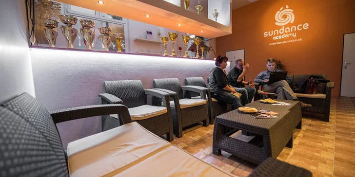 Skupinové cvičenie: dynamický pilates s posilňovaním alebo pilates pre zdravý chrbát, 1–10 lekcií