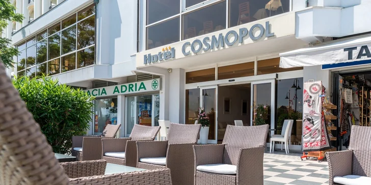 Rodinná dovolenka pri talianskom Jadrane: hotel 50 m od pláže, plná penzia, bazén, dieťa zdarma