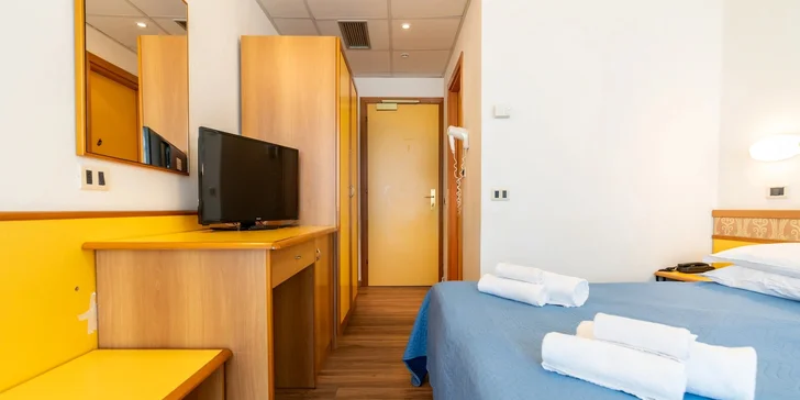 Rodinná dovolenka pri talianskom Jadrane: hotel 50 m od pláže, plná penzia, bazén, dieťa zdarma