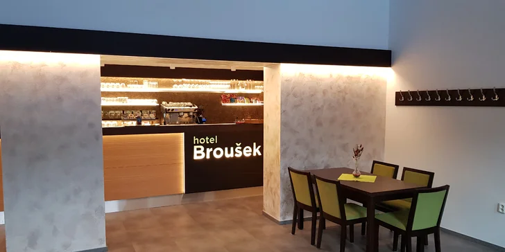 Moravský kras ako na dlani: pobyt s raňajkami či polpenziou a fľašou vína