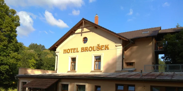 Moravský kras ako na dlani: pobyt s raňajkami či polpenziou a fľašou vína