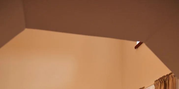 Historická vila pri priehrade Les Království a blízko Dvora Králové, raňajky v cene