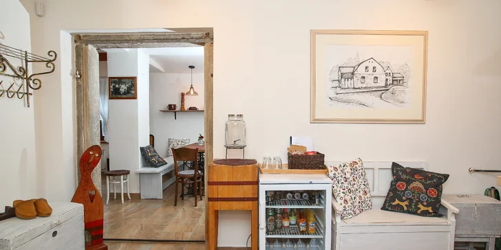 Historická vila pri priehrade Les Království a blízko Dvora Králové, raňajky v cene