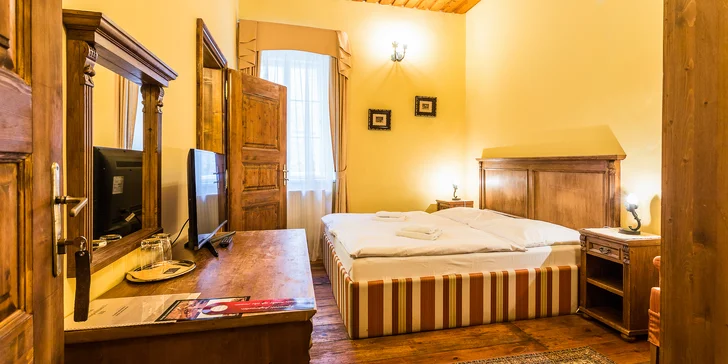 Romantika v Banskej Štiavnici s raňajkami, hodinou bowlingu a parkovaním