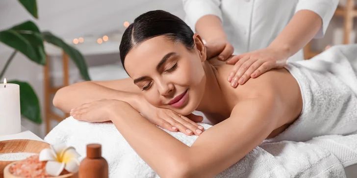 Masáž podľa výberu: klasická, relaxačná, s lávovými kameňmi aj bankovaním