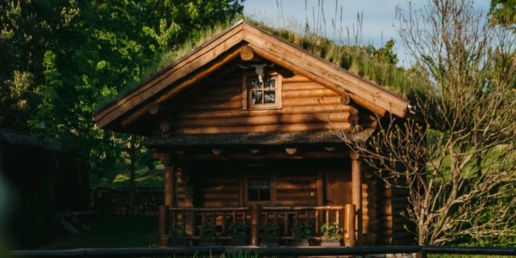 Vyrazte za relaxom: čarovná zrubová chata pod Beskydami pre 2 až 3 osoby