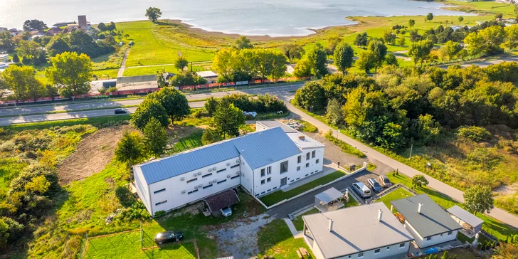 Novučičké apartmány len pár krokov od Zemplínskej Šíravy so zľavou na wellness aj servis