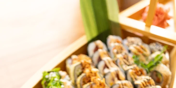 Exkluzívny sushi set – až 48 kúskov s krevetami, lososom či avokádom