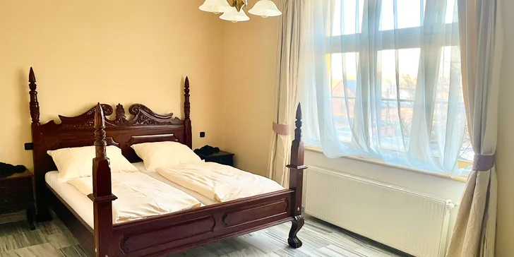 Romantický hotel na okraji Prahy: pobyt s raňajkami alebo polpenziou, možnosť privátnej sauny a vírivky