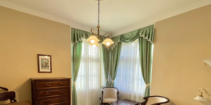 Romantický hotel na okraji Prahy: pobyt s raňajkami alebo polpenziou, možnosť privátnej sauny a vírivky