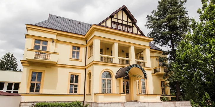 Romantický hotel na okraji Prahy: pobyt s raňajkami alebo polpenziou, možnosť privátnej sauny a vírivky