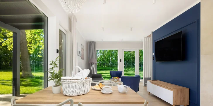 Krásna dovolenka pri Balte: izby a domčeky v pokojnej lokalite len 250 m od pláže, strava aj wellness