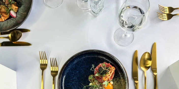 Krásna dovolenka pri Balte: izby a domčeky v pokojnej lokalite len 250 m od pláže, strava aj wellness