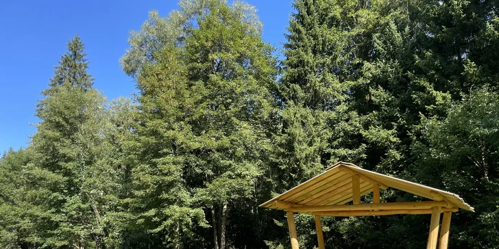 Pobyt na Šumave: horská chata pod keltským hradiskom Obří hrad a raňajky