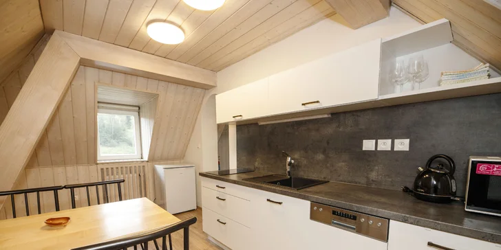 Pobyt na Šumave: horská chata pod keltským hradiskom Obří hrad a raňajky