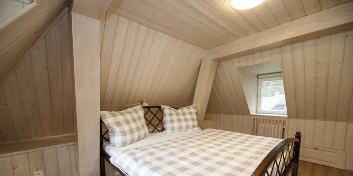 Pobyt na Šumave: horská chata pod keltským hradiskom Obří hrad a raňajky