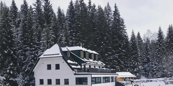 Pobyt na Šumave: horská chata pod keltským hradiskom Obří hrad a raňajky