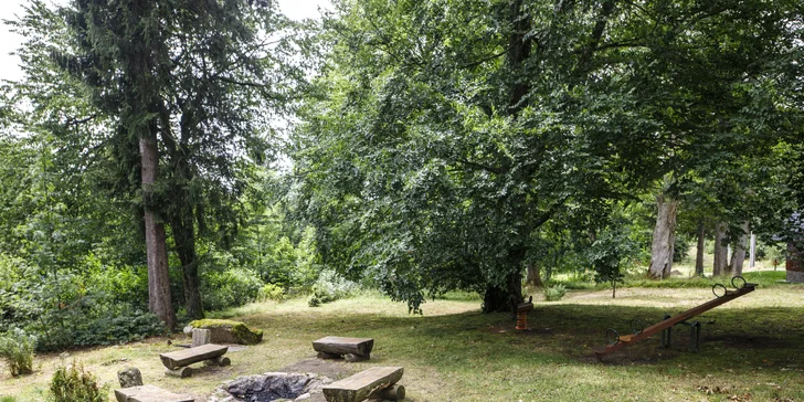 Dokonalý oddych v prírode Šumavy: pobyt s raňajkami alebo polpenziou aj wellness