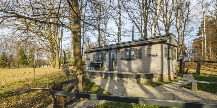 Chata na ranči v podhorí Beskýd: plne vybavená vrátane kuchynky, terasa s výhľadom na kone