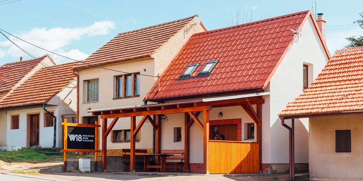 Pobyt vo vinárstve vo Veľkých Bíloviciach aj degustácia vín: apartmán alebo celý penzión až pre 8 osôb