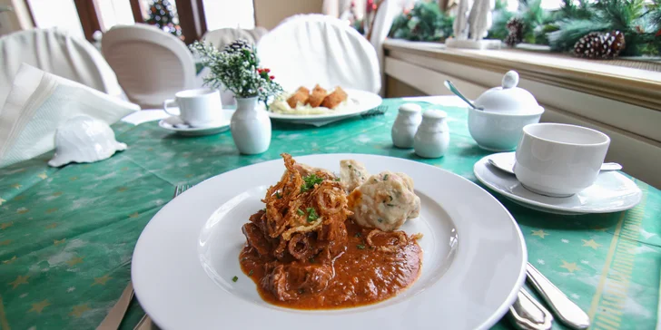 4* relax v Karlových Varoch s polpenziou, wellness a procedúrami