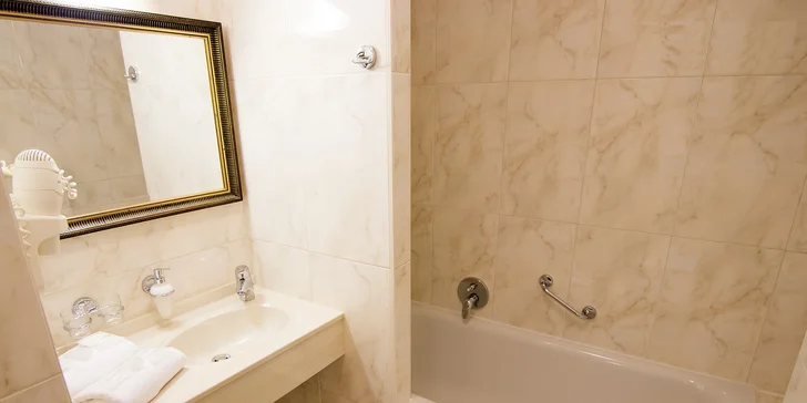 4* relax v Karlových Varoch s polpenziou, wellness a procedúrami