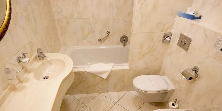 4* relax v Karlových Varoch s polpenziou, wellness a procedúrami