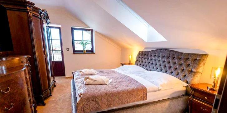 Historická kúria na skok od Slnečných jazier s možnosťou polpenzie a privátneho wellness