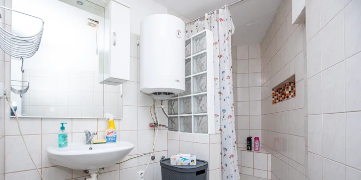 Masáž podľa výberu: klasická, relaxačná, s lávovými kameňmi aj bankovaním