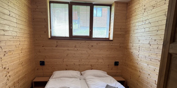 Komfortné apartmány priamo na pláži pri Vranovskej priehrade: krytá terasa, člnky aj vonkajší bazén