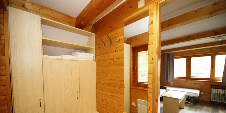 S rodinou alebo partiou do Beskýd: bungalov pod Lysou horou, raňajky, bazén a bowling až pre 6 osôb