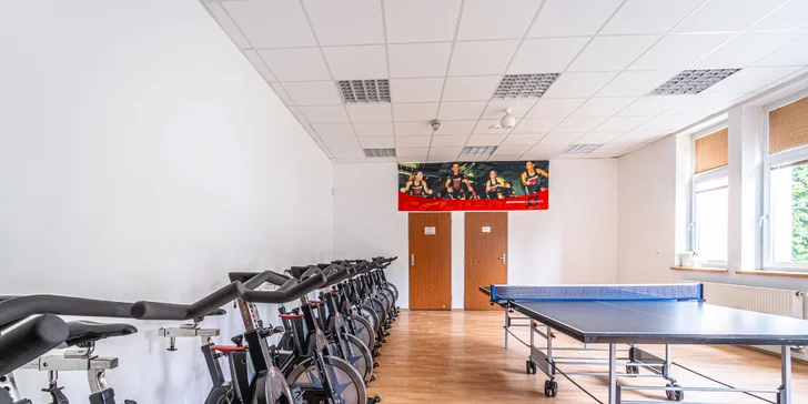 S rodinou alebo partiou do Beskýd: bungalov pod Lysou horou, raňajky, bazén a bowling až pre 6 osôb