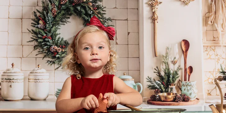 Profesionálne vianočné fotenie v ateliéri: 5 alebo 15 upravených digitálnych fotografií