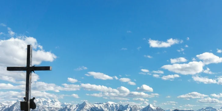 Hotel na brehu Wolfgangsee: plávajúca vírivka, bazény aj sauny, raňajky a štvorchodová večera