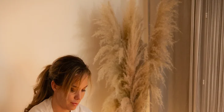 Masáže: dolné končatiny, chrbát, hlava a šija alebo celé telo