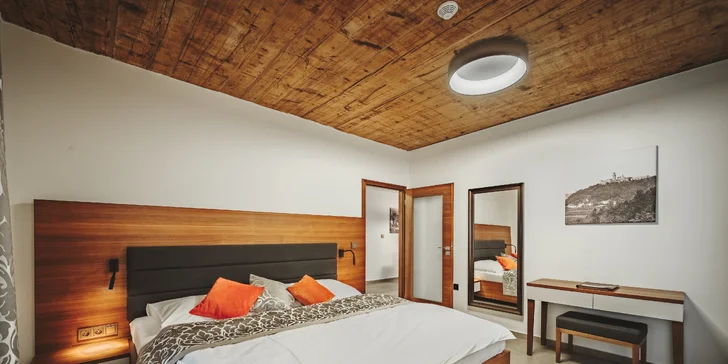 Krásne apartmány len 800 m od zámku v Hlubokej s raňajkami aj wellness