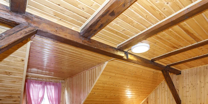 Aktívna dovolenka v Jeseníkoch: pobyt v obytnom sude alebo penzióne, strava a wellness aj pivné kúpele