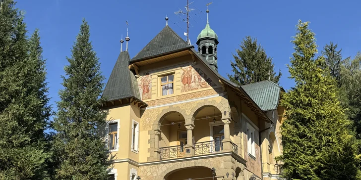 Historická Vládna vila v Luhačoviciach: pobyt s raňajkami v samotnom centre kúpeľov