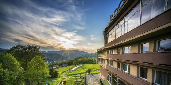 Relax vo Wisłe: strava v cene, možnosť wellness aj procedúr, v zime lyže, v lete výhľady