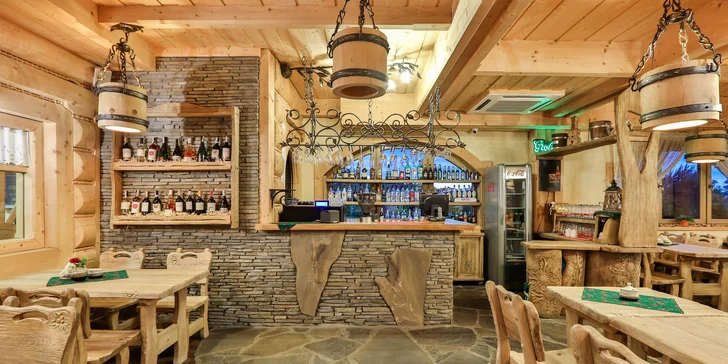 Wellness dovolenka s polpenziou v Białke Tatrzańskej: vstup do aquaparku Terma Bania alebo masáž