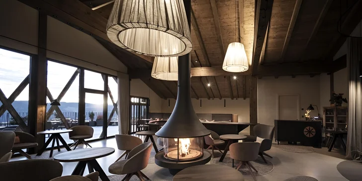 Aktívna dovolenka aj relax v Dolomitoch: moderný hotel v prírodnom parku, raňajky, wellness