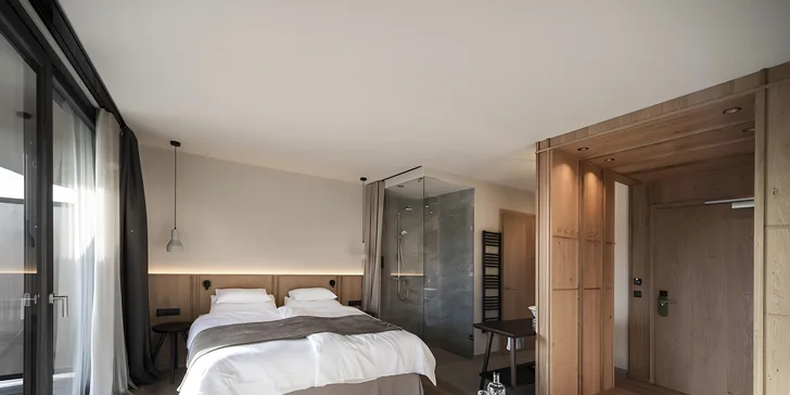 Aktívna dovolenka aj relax v Dolomitoch: moderný hotel v prírodnom parku, raňajky, wellness