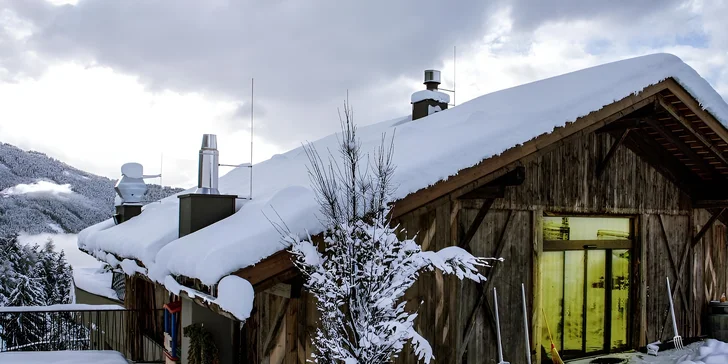 Aktívna dovolenka aj relax v Dolomitoch: moderný hotel v prírodnom parku, raňajky, wellness